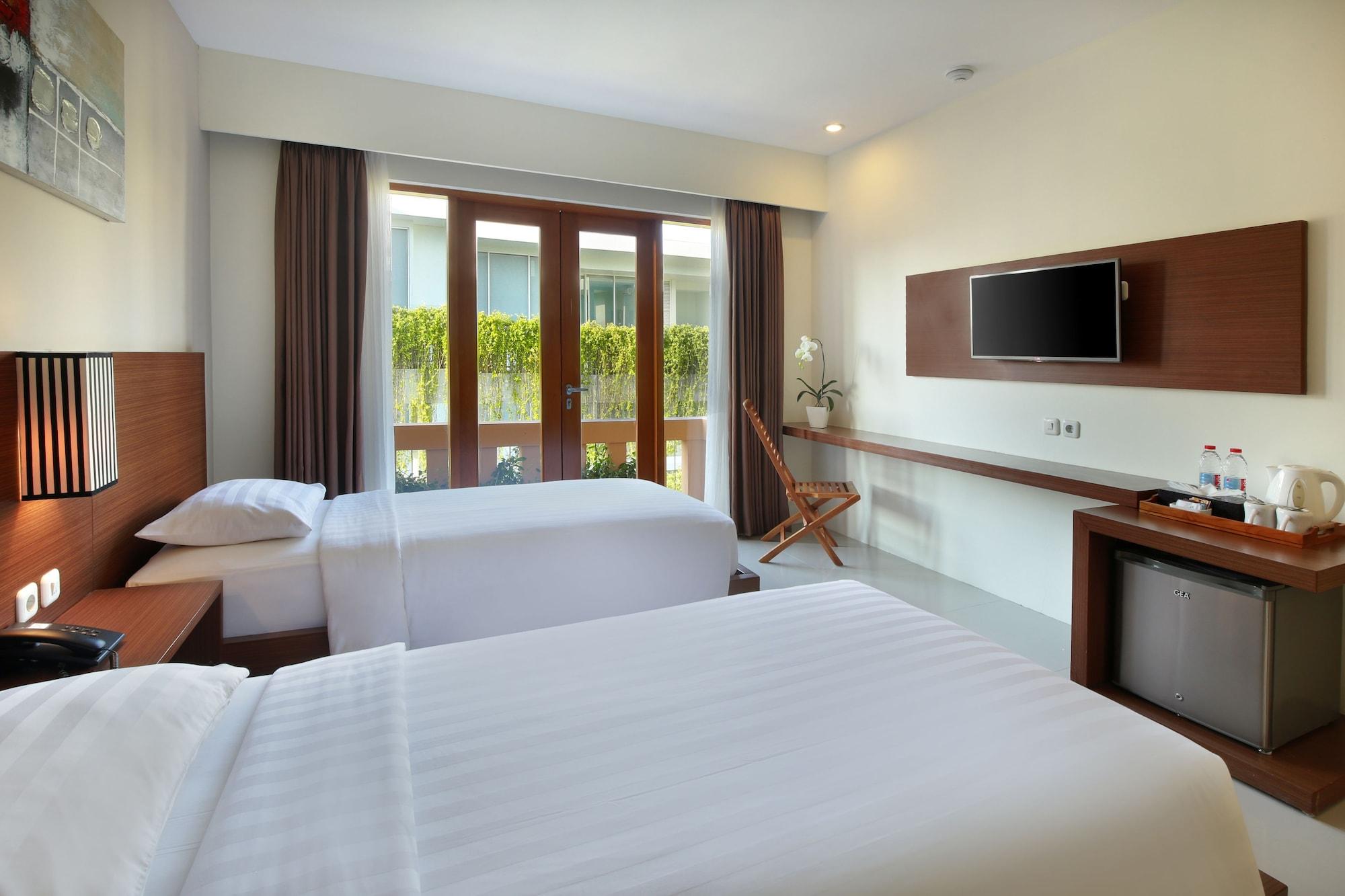 Bali Chaya Hotel Legian Экстерьер фото