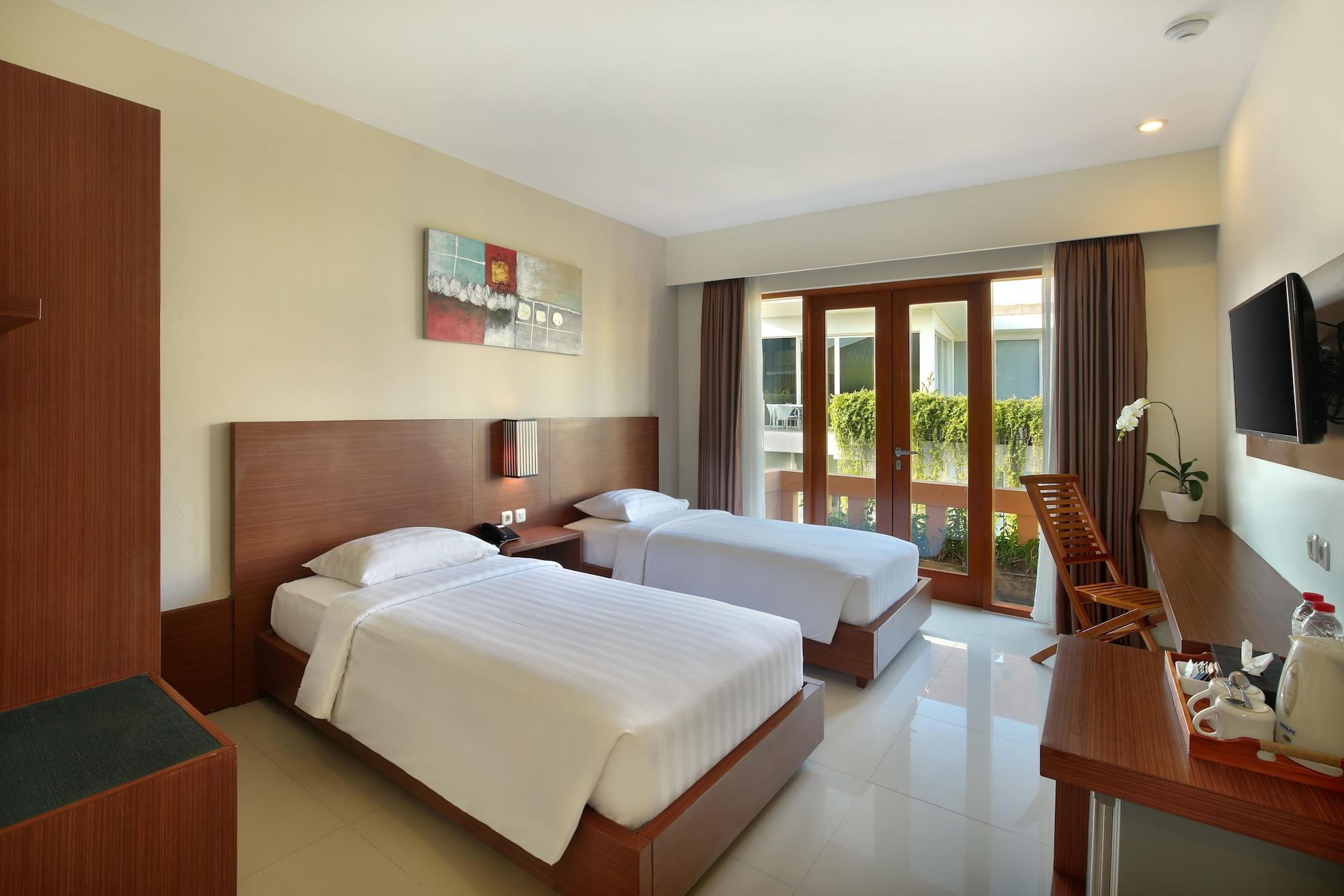 Bali Chaya Hotel Legian Экстерьер фото
