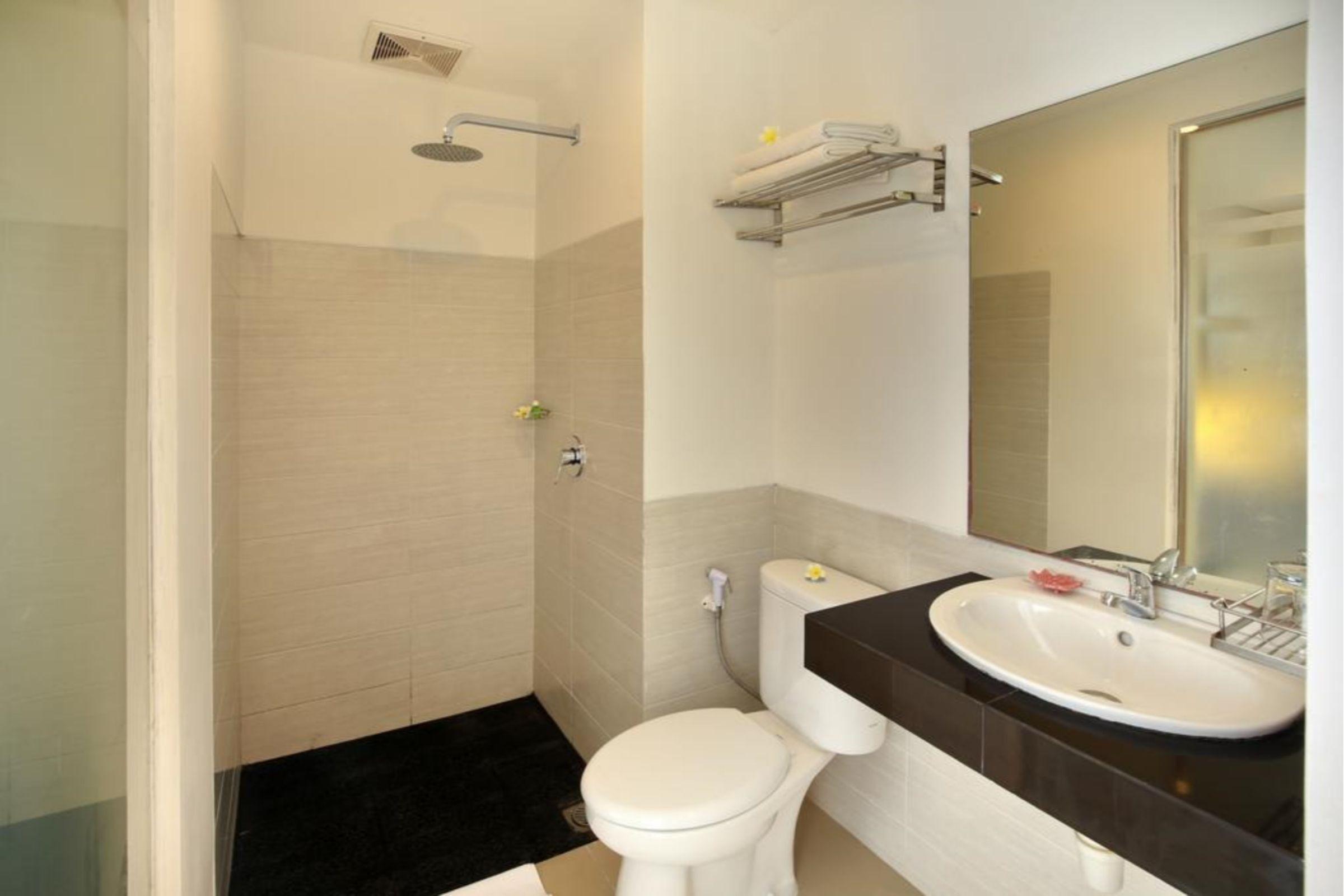 Bali Chaya Hotel Legian Экстерьер фото