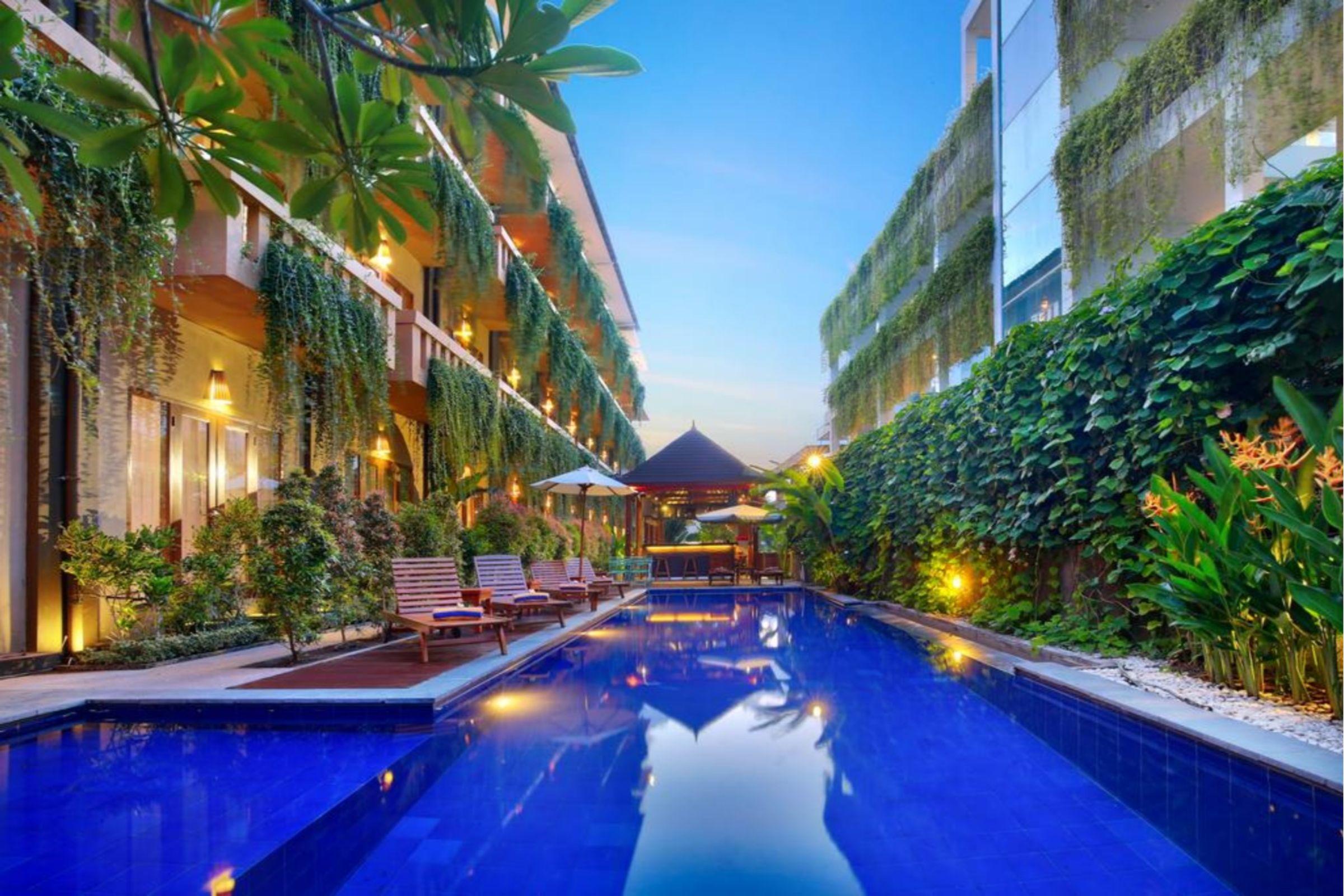 Bali Chaya Hotel Legian Экстерьер фото