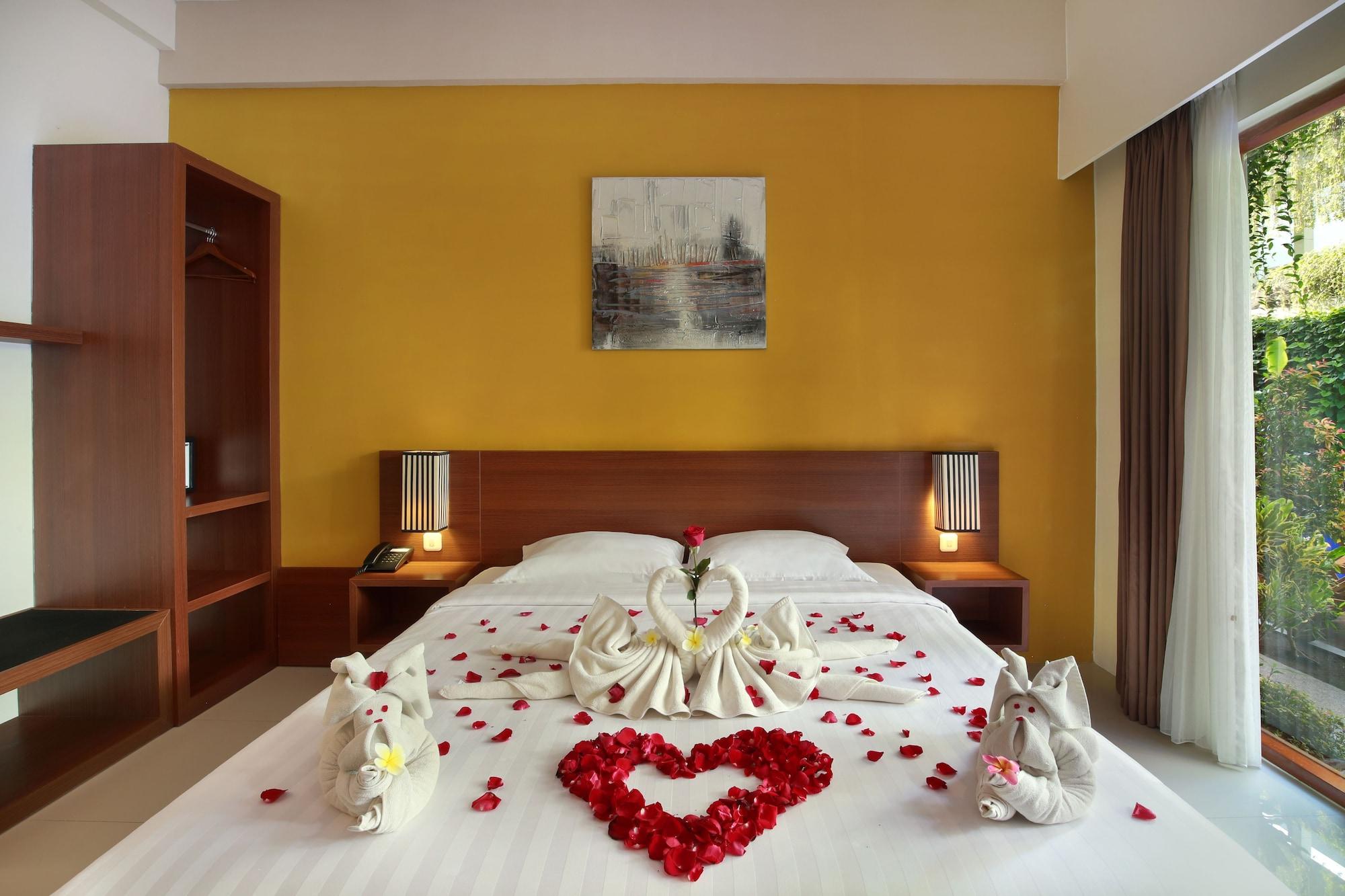 Bali Chaya Hotel Legian Экстерьер фото