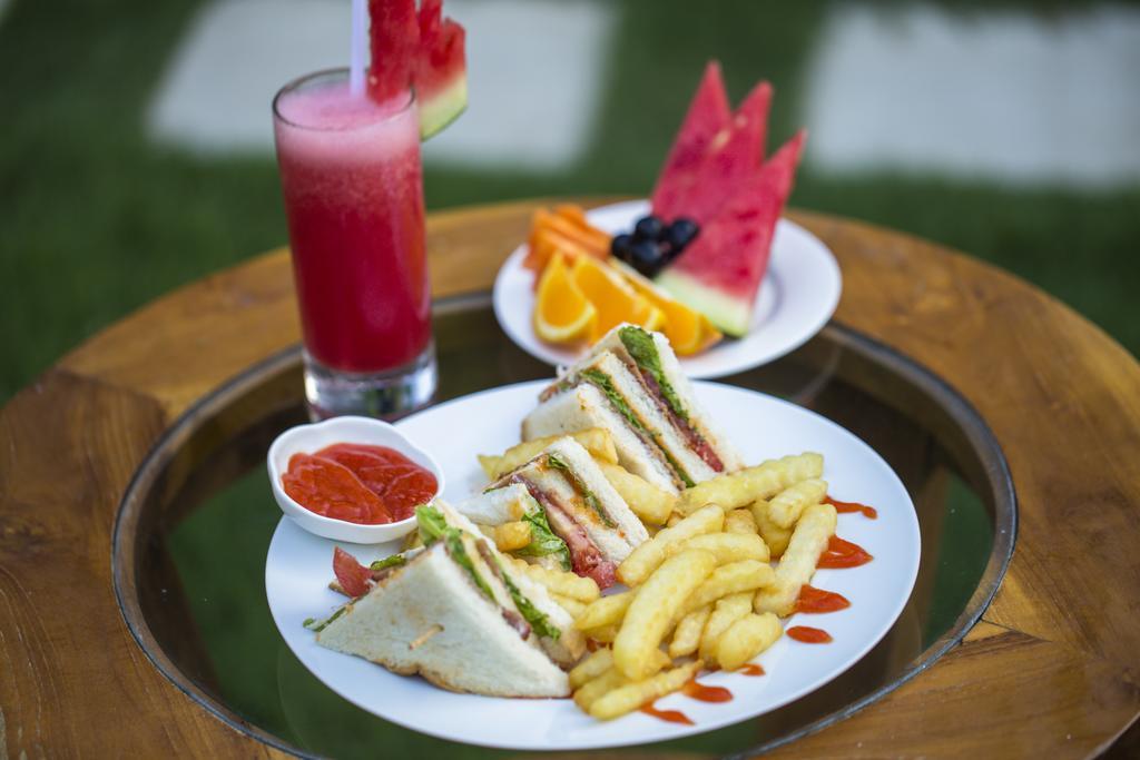 Bali Chaya Hotel Legian Экстерьер фото